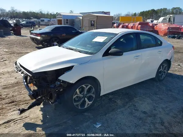 3KPF24ADXME322994 2021 KIA FORTE - Image 2