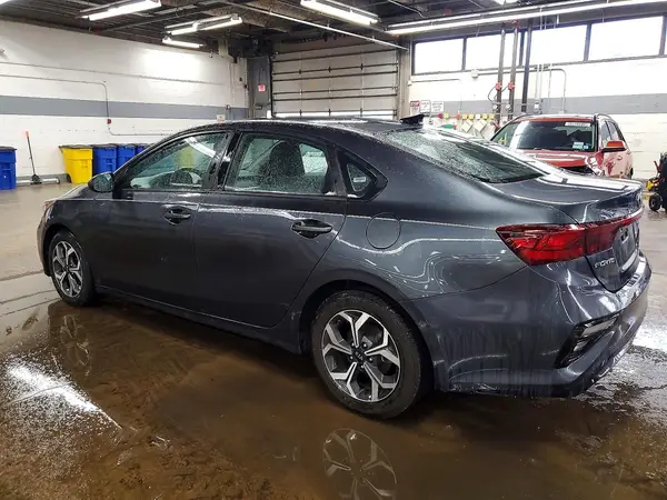 3KPF24ADXME324857 2021 KIA FORTE - Image 2