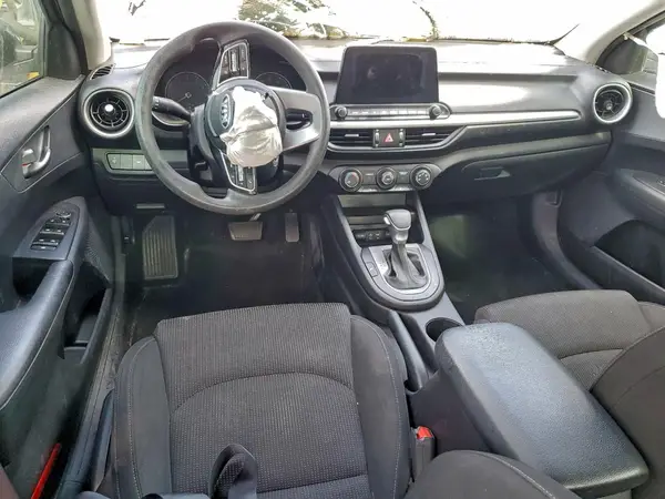 3KPF24ADXME325121 2021 KIA FORTE - Image 8