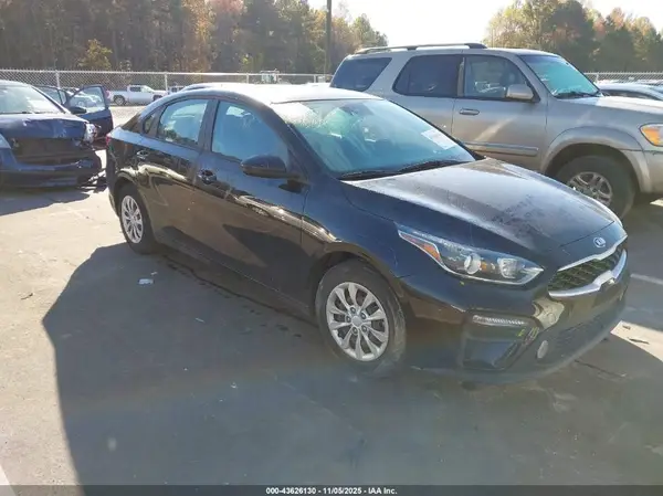 3KPF24ADXME326639 2021 KIA FORTE - Image 1