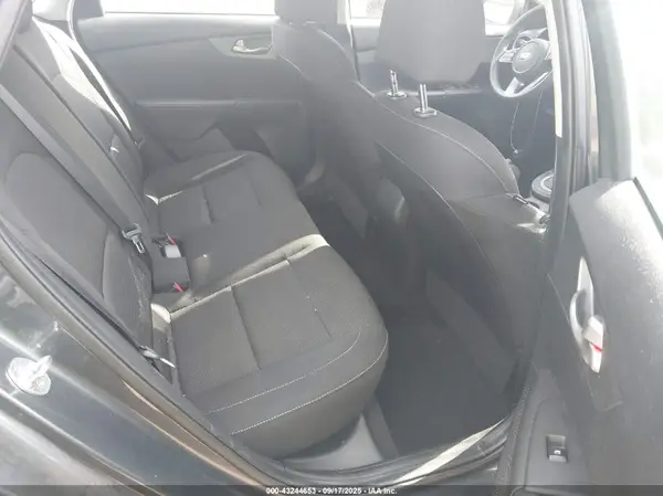 3KPF24ADXME329816 2021 KIA FORTE - Image 8