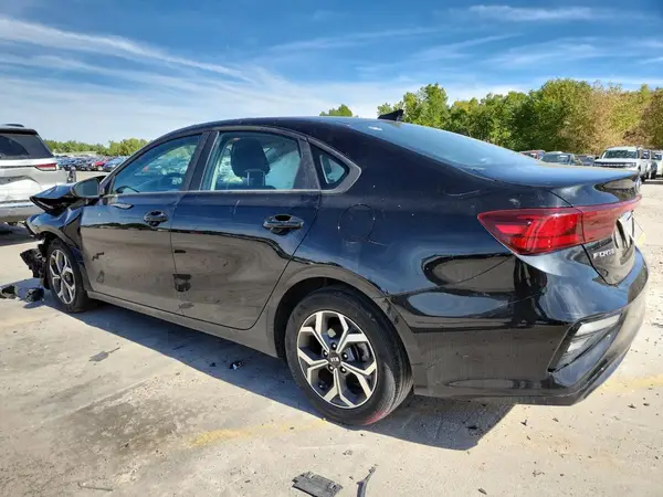 3KPF24ADXME332604 2021 KIA FORTE - Image 2