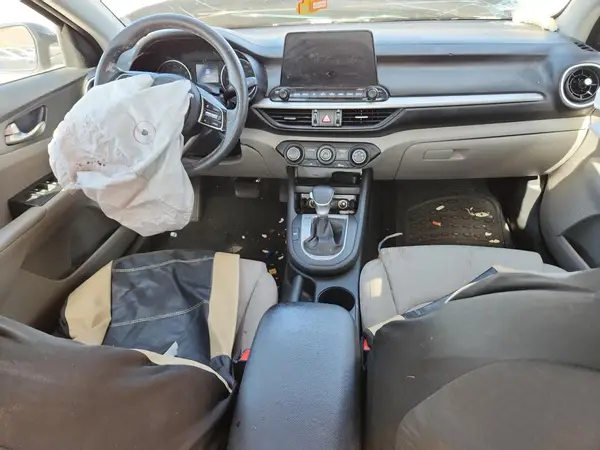 3KPF24ADXME332604 2021 KIA FORTE - Image 8