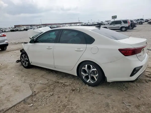 3KPF24ADXME333428 2021 KIA FORTE - Image 2