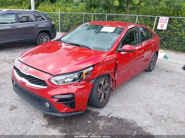 3KPF24ADXME335065 2021 KIA FORTE - Image 2