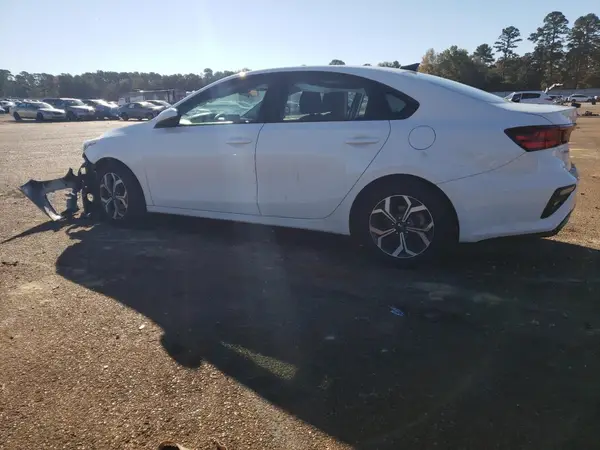 3KPF24ADXME335194 2021 KIA FORTE - Image 2