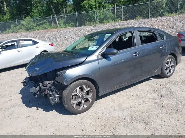 3KPF24ADXME339150 2021 KIA FORTE - Image 2