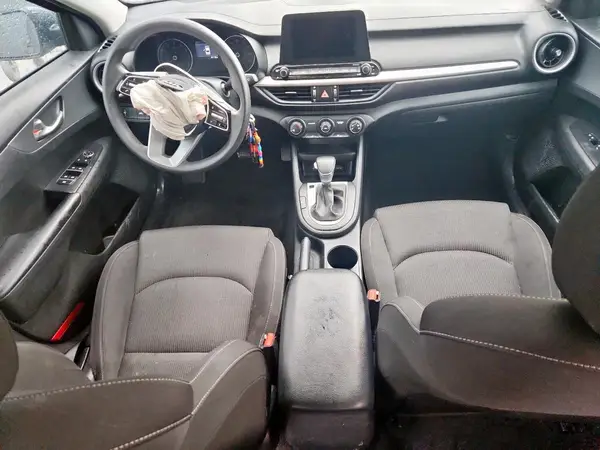 3KPF24ADXME340217 2021 KIA FORTE - Image 8