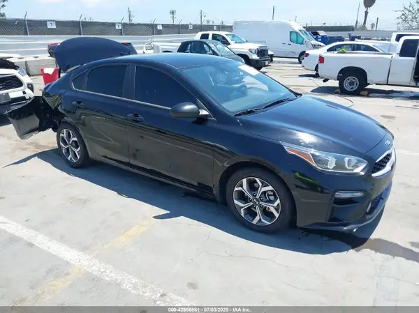 3KPF24ADXME342033 2021 KIA FORTE - Image 1