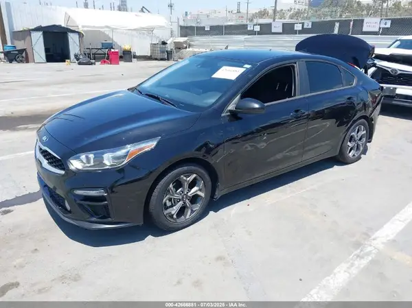 3KPF24ADXME342033 2021 KIA FORTE - Image 2