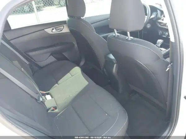 3KPF24ADXME346003 2021 KIA FORTE - Image 8