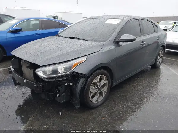 3KPF24ADXME346826 2021 KIA FORTE - Image 2