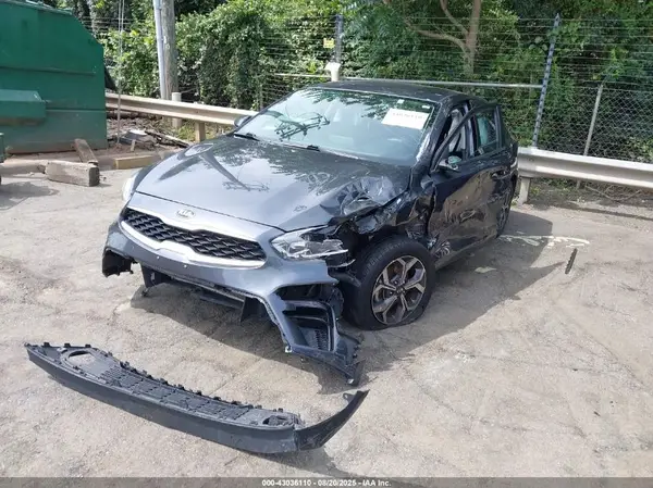 3KPF24ADXME348141 2021 KIA FORTE - Image 2