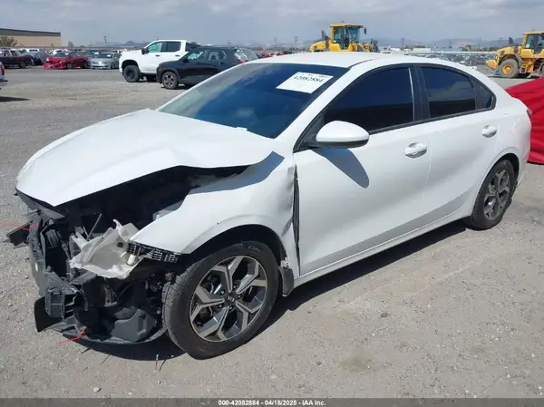 3KPF24ADXME348303 2021 KIA FORTE - Image 2