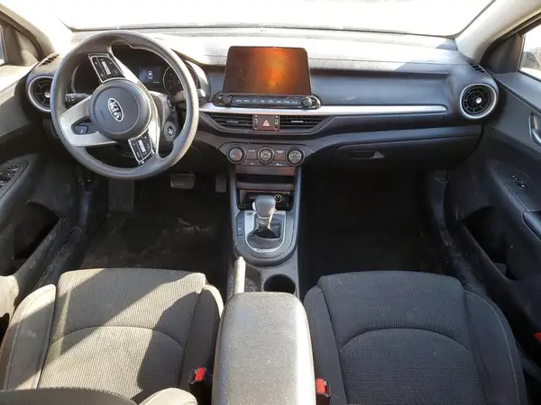 3KPF24ADXME352481 2021 KIA FORTE - Image 8