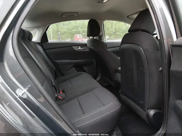3KPF24ADXME357020 2021 KIA FORTE - Image 8