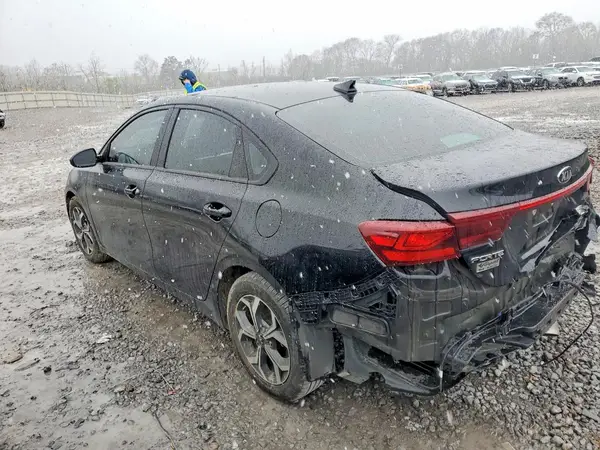 3KPF24ADXME358524 2021 KIA FORTE - Image 2