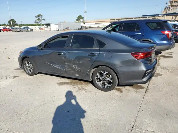 3KPF24ADXME358622 2021 KIA FORTE - Image 2