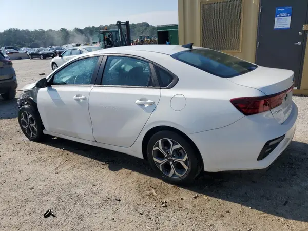 3KPF24ADXME358717 2021 KIA FORTE - Image 2