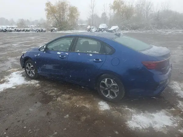 3KPF24ADXME359107 2021 KIA FORTE - Image 2