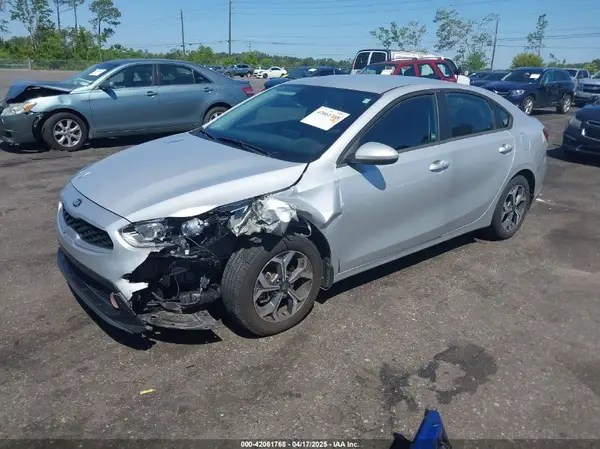3KPF24ADXME359818 2021 KIA FORTE - Image 2
