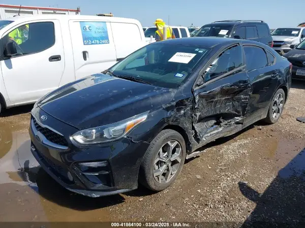 3KPF24ADXME368759 2021 KIA FORTE - Image 2