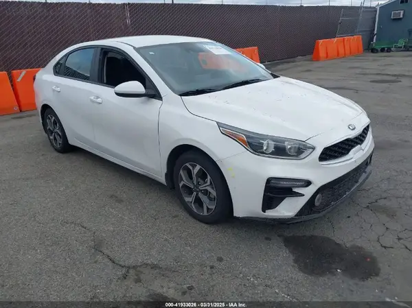 3KPF24ADXME368874 2021 KIA FORTE - Image 1