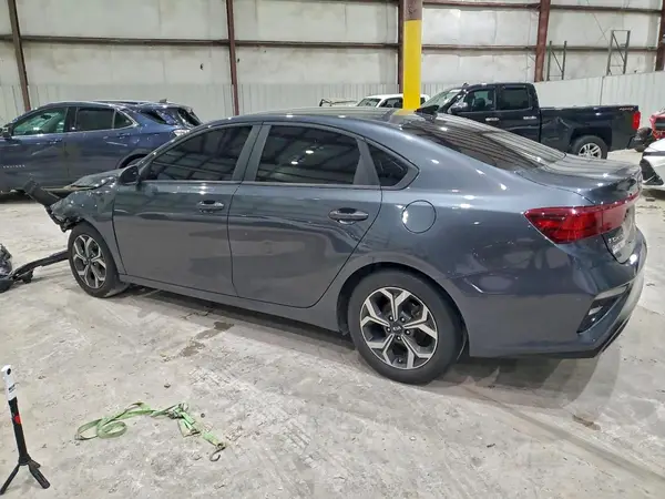 3KPF24ADXME372407 2021 KIA FORTE - Image 2