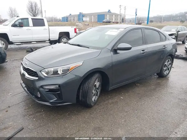 3KPF24ADXME373573 2021 KIA FORTE - Image 2