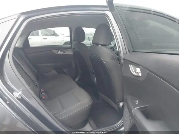 3KPF24ADXME373573 2021 KIA FORTE - Image 8