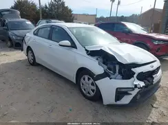 3KPF24ADXME374366 2021 KIA FORTE