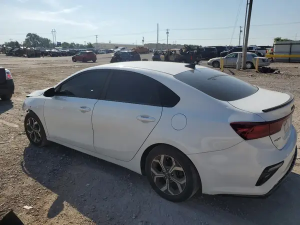 3KPF24ADXME375470 2021 KIA FORTE - Image 2