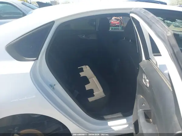 3KPF24ADXME375727 2021 KIA FORTE - Image 8