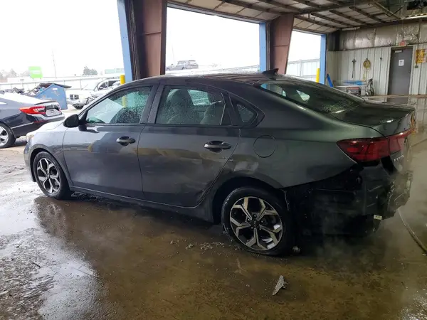 3KPF24ADXME377395 2021 KIA FORTE - Image 2