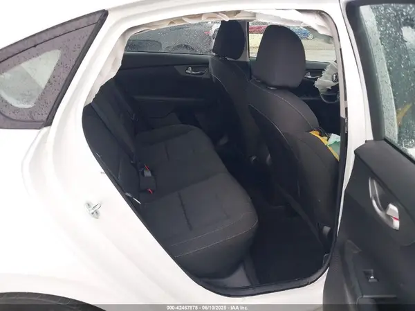3KPF24ADXME377638 2021 KIA FORTE - Image 8