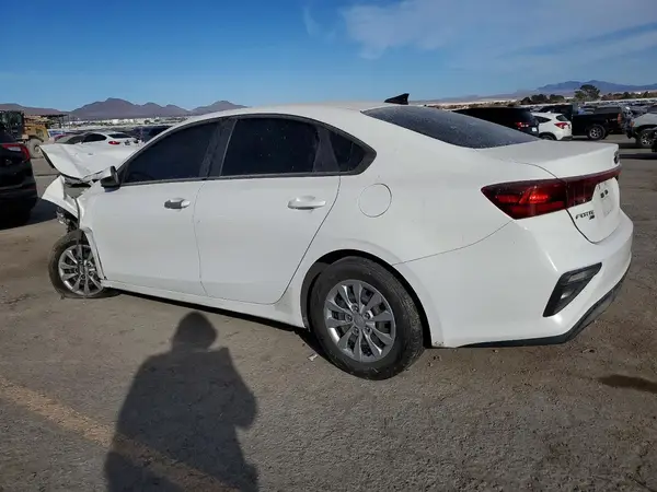 3KPF24ADXME378028 2021 KIA FORTE - Image 2