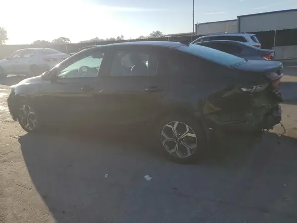 3KPF24ADXME380281 2021 KIA FORTE - Image 2