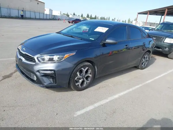 3KPF24ADXME380877 2021 KIA FORTE - Image 2