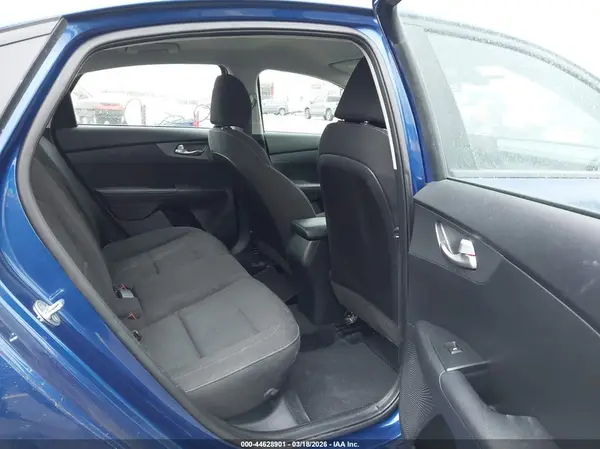 3KPF24ADXME382323 2021 KIA FORTE - Image 8