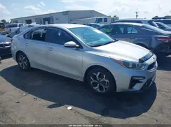 3KPF24ADXME389630 2021 KIA FORTE