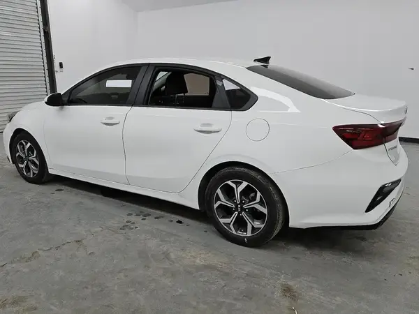 3KPF24ADXME394262 2021 KIA FORTE - Image 2