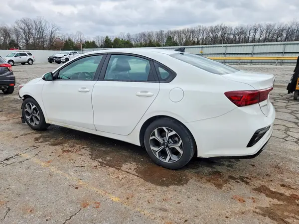 3KPF24ADXME394374 2021 KIA FORTE - Image 2