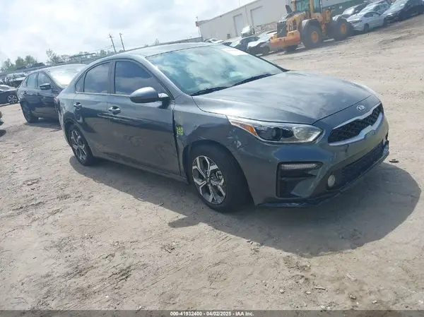 3KPF24ADXME395525 2021 KIA FORTE - Image 1