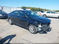 3KPF24ADXME402912 2021 KIA FORTE
