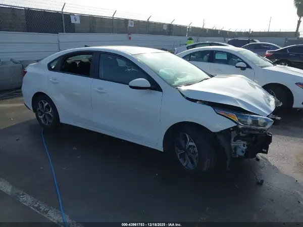3KPF24ADXME406653 2021 KIA FORTE - Image 1