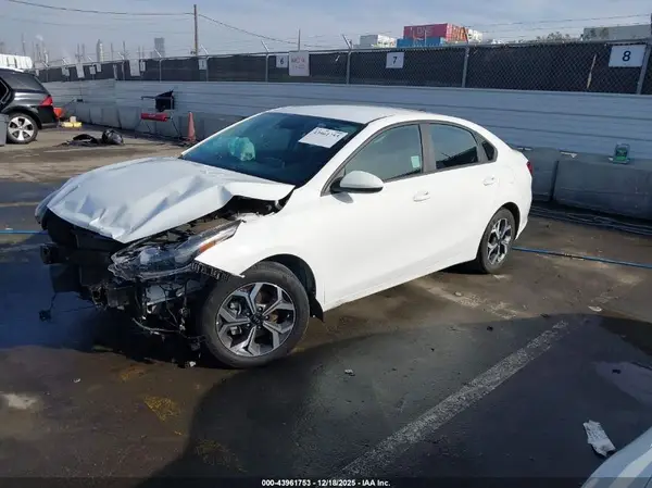 3KPF24ADXME406653 2021 KIA FORTE - Image 2