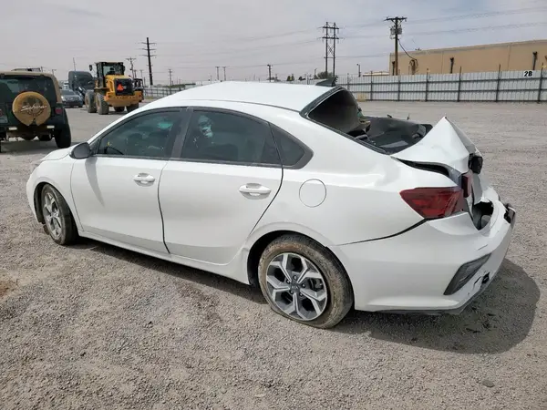 3KPF24ADXME410007 2021 KIA FORTE - Image 2
