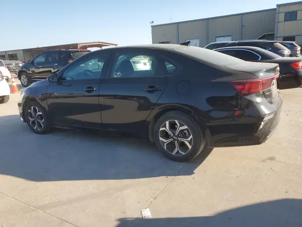 3KPF24ADXME412310 2021 KIA FORTE - Image 2
