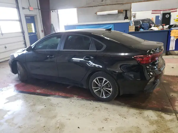 3KPF24ADXNE418870 2022 KIA FORTE - Image 2