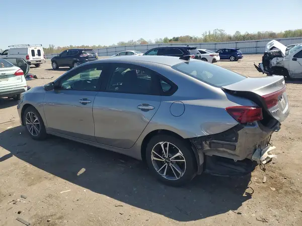 3KPF24ADXNE424507 2022 KIA FORTE - Image 2